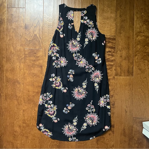 Old Navy black floral dress - Picture 3 of 4